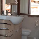 Будинок відпочинку Casa Tina By La Via Del Mare Viaggi E Vacanze