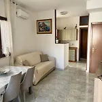 Casa Tina By La Via Del Mare Viaggi E Vacanze Σπίτι διακοπών