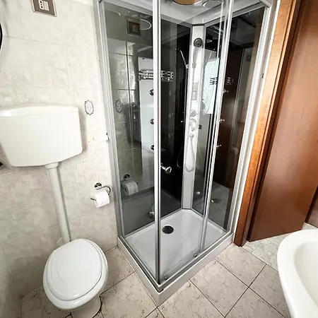 Casa Tina By La Via Del Mare Viaggi E Vacanze Holiday home *