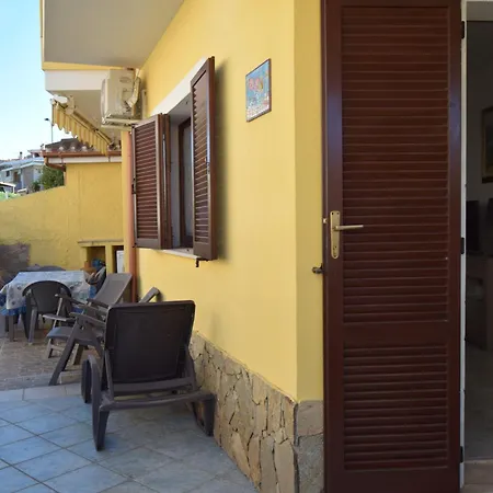 Casa Tina By La Via Del Mare Viaggi E Vacanze Tatil Evi