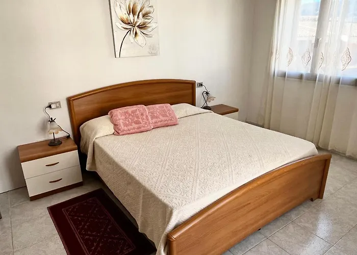 Casa Tina By La Via Del Mare Viaggi E Vacanze Tatil Evi