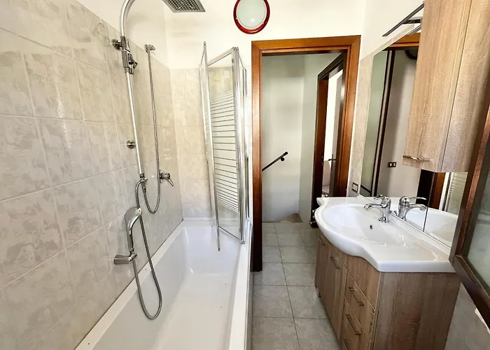 Tatil Evi Casa Tina By La Via Del Mare Viaggi E Vacanze